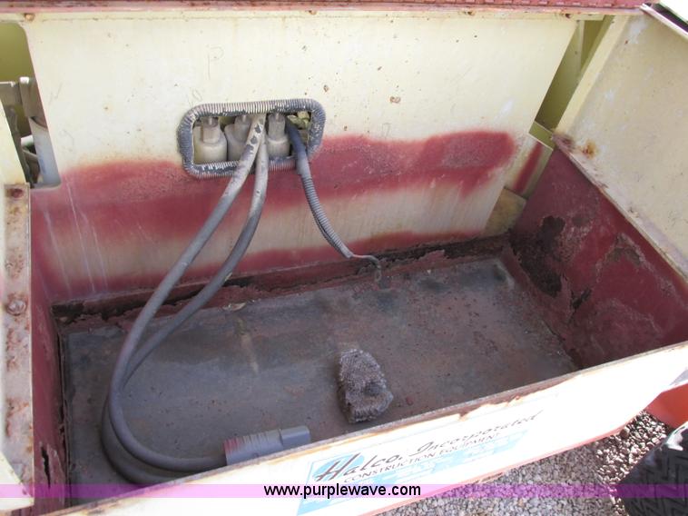 image for item F5461 1989 JLG 33HA articulated electric boom lift