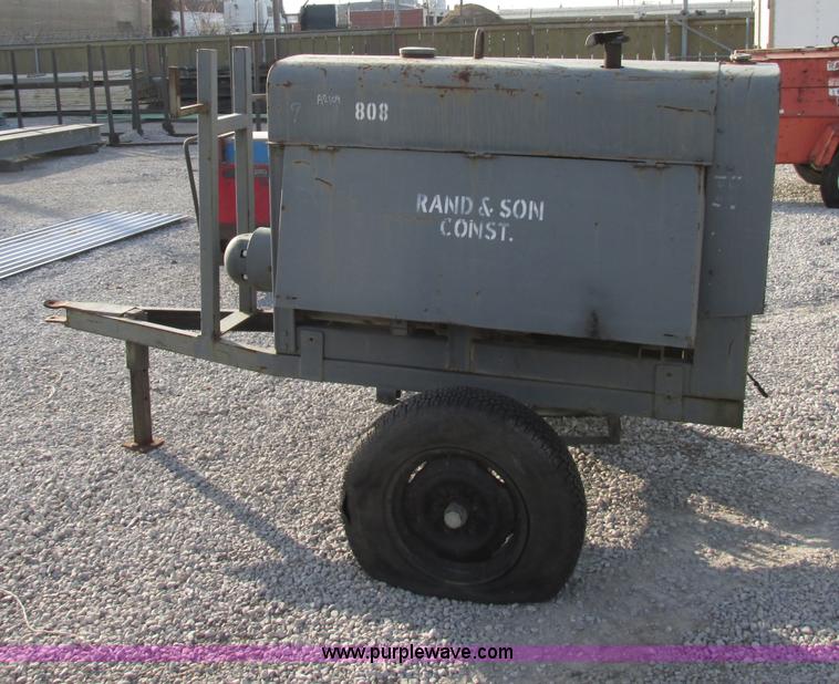 image for item F5462 Lincoln SA200 welder