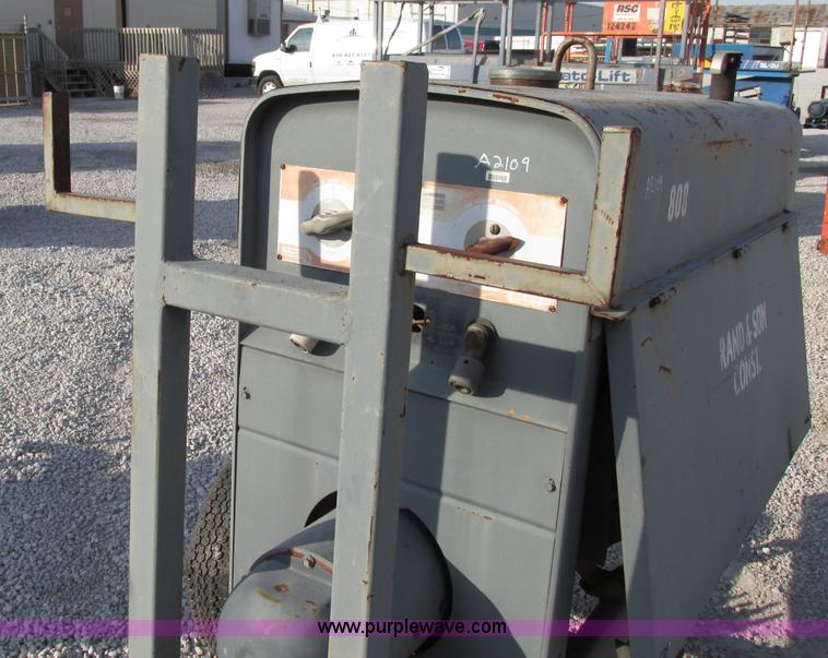 image for item F5462 Lincoln SA200 welder