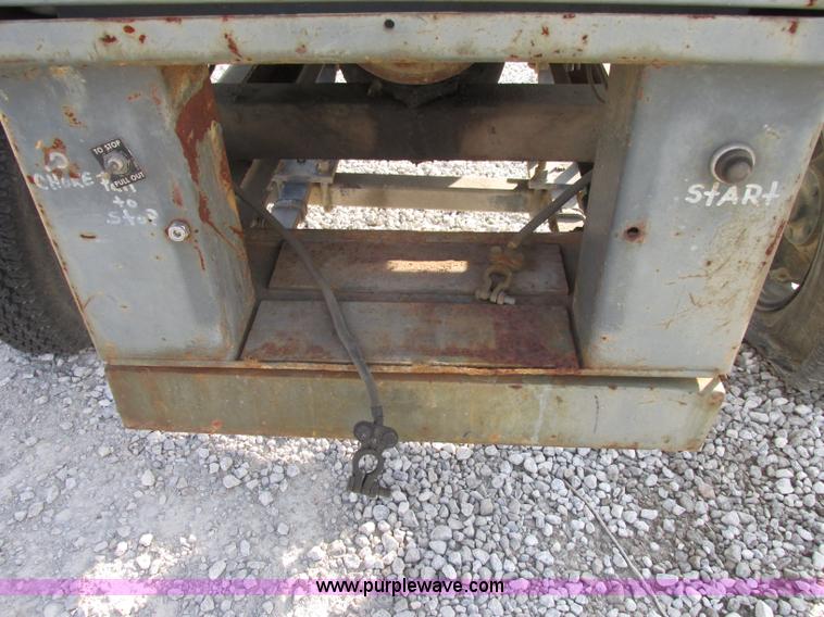 image for item F5462 Lincoln SA200 welder