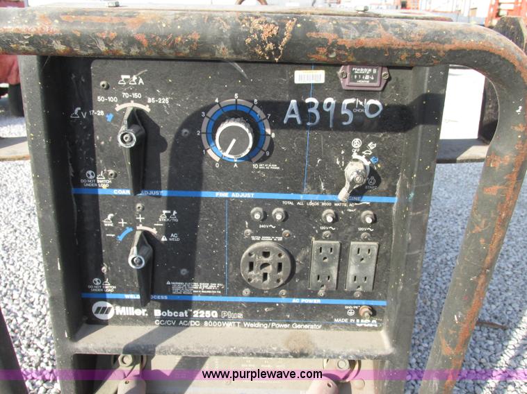 image for item F5463 Bobcat 225 G Plus welder generator