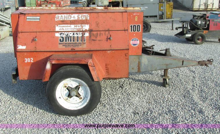 image for item F5464 Smith 100D air compressor