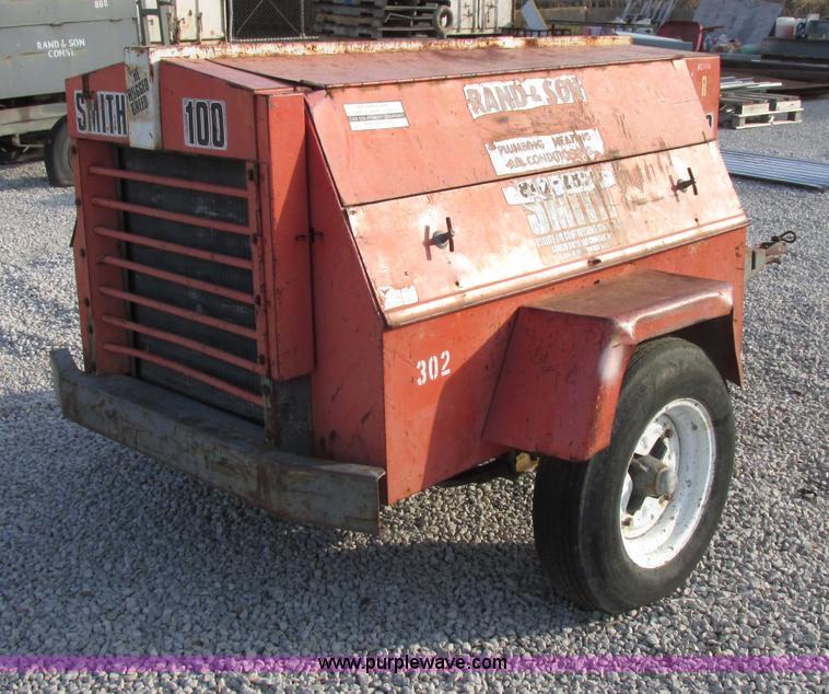 image for item F5464 Smith 100D air compressor