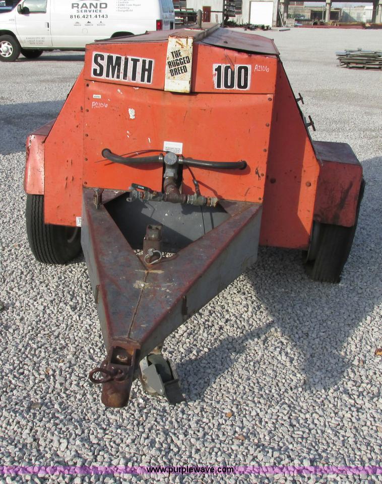 image for item F5464 Smith 100D air compressor