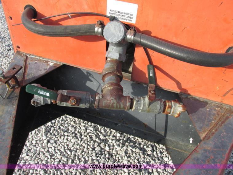 image for item F5464 Smith 100D air compressor