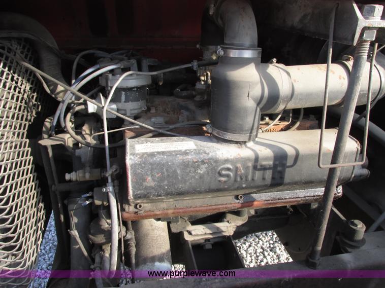 image for item F5464 Smith 100D air compressor