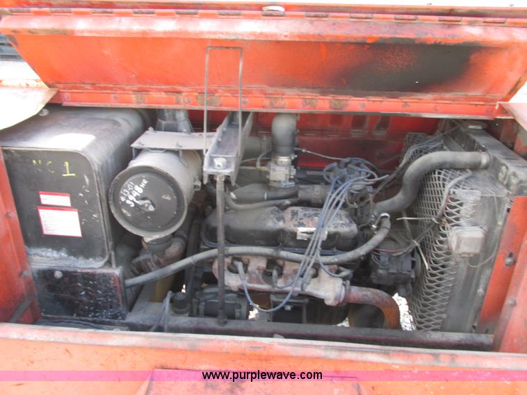 image for item F5464 Smith 100D air compressor