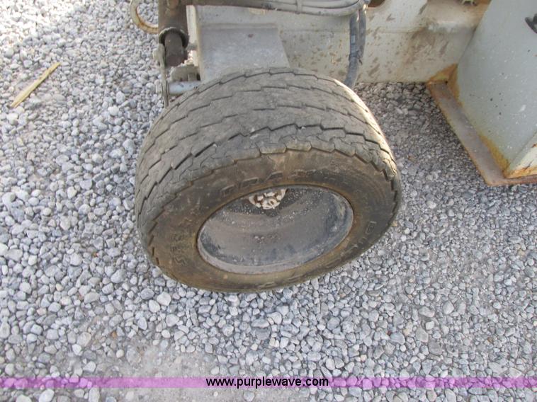 image for item F5465 Strato Lift 8RX SRX-20 scissor lift