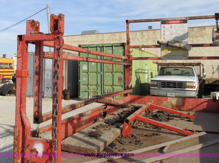 image for item F5467 1994 Sky Jack II SJ4626 scissor lift