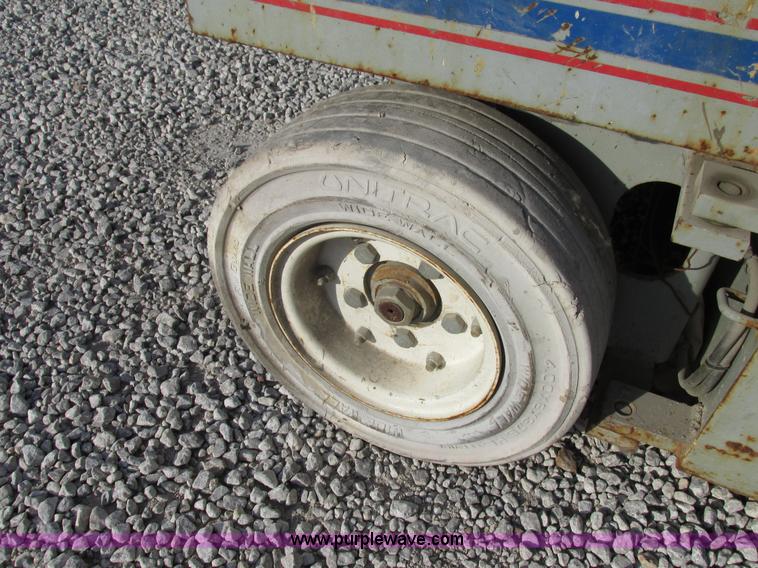 image for item F5467 1994 Sky Jack II SJ4626 scissor lift