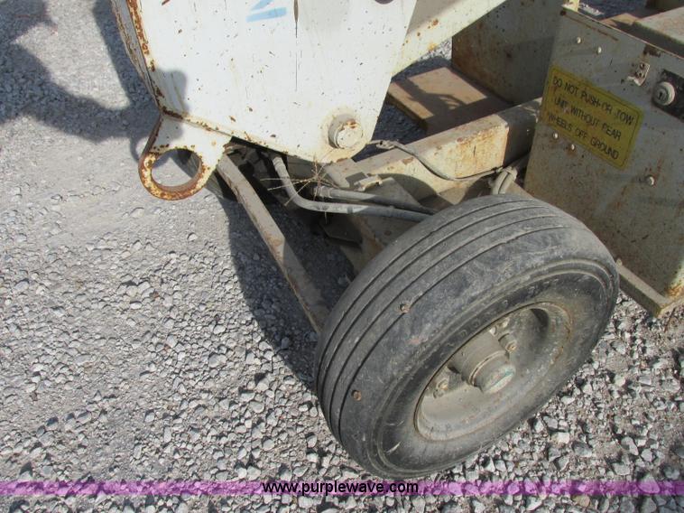 image for item F5470 Strato Lift CR-18 scissor lift