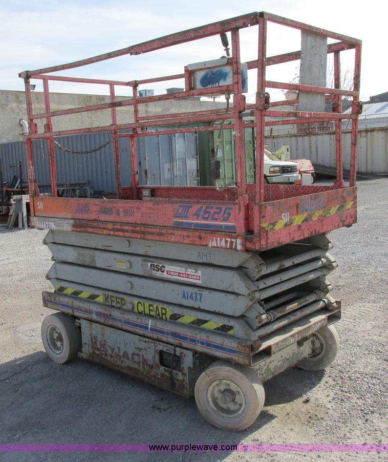 image for item F5471 1994 Sky Jack II 4626 scissor lift