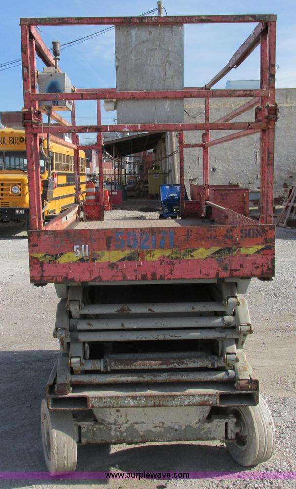 image for item F5471 1994 Sky Jack II 4626 scissor lift