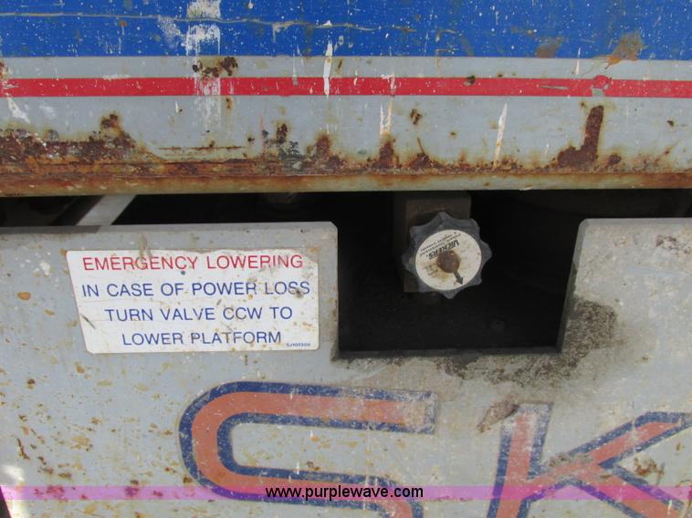 image for item F5471 1994 Sky Jack II 4626 scissor lift