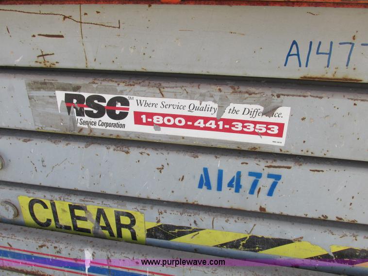 image for item F5471 1994 Sky Jack II 4626 scissor lift