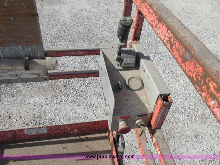 image for item F5471 1994 Sky Jack II 4626 scissor lift