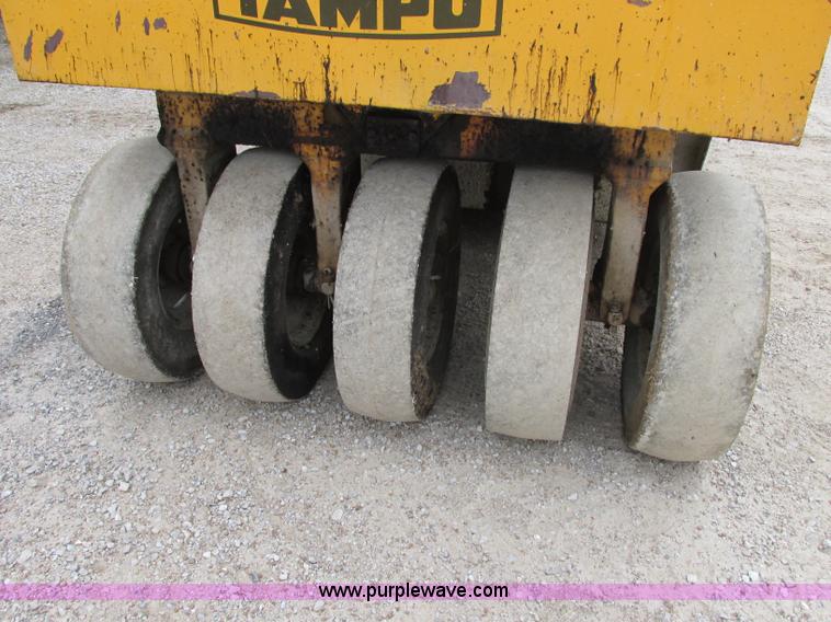 image for item F5473 Tampo SP312 pneumatic roller