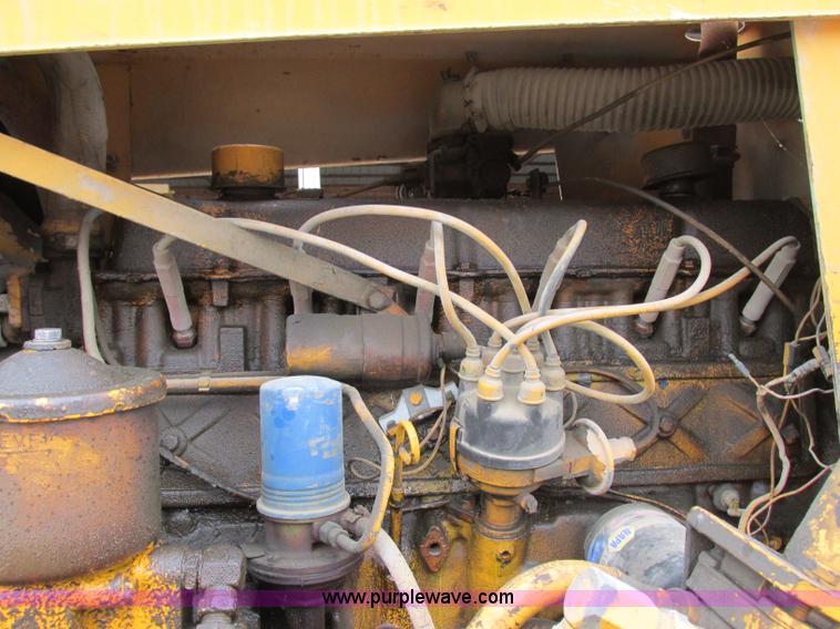 image for item F5473 Tampo SP312 pneumatic roller