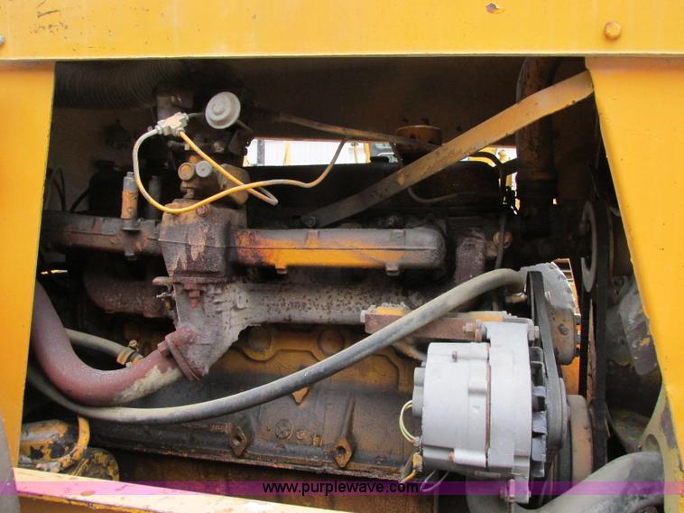 image for item F5473 Tampo SP312 pneumatic roller