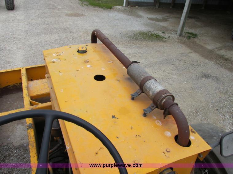 image for item F5473 Tampo SP312 pneumatic roller