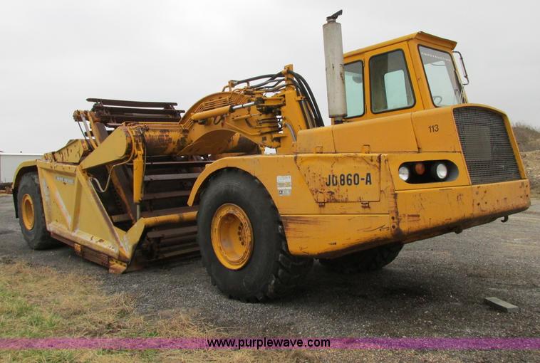 image for item F5474 1975 John Deere 860A elevating scraper