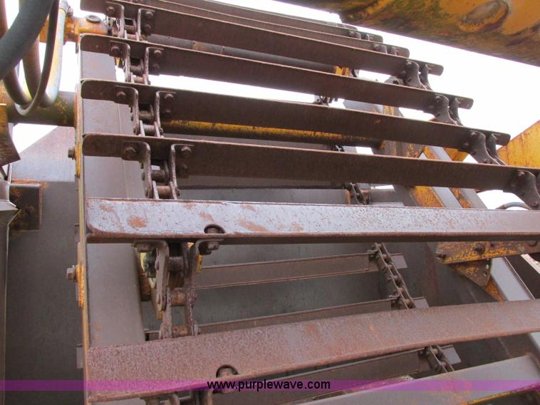 image for item F5474 1975 John Deere 860A elevating scraper