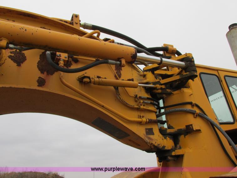 image for item F5474 1975 John Deere 860A elevating scraper