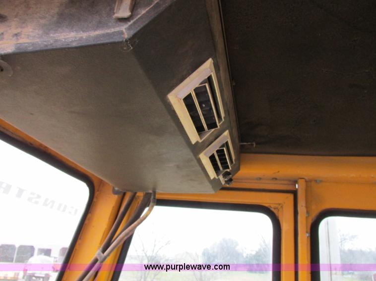 image for item F5474 1975 John Deere 860A elevating scraper