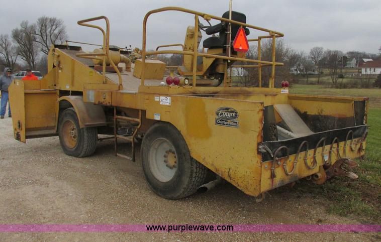 image for item F5475 Etnyre chip spreader