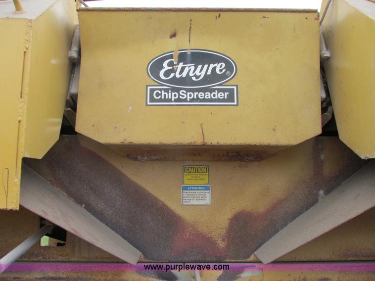 image for item F5475 Etnyre chip spreader
