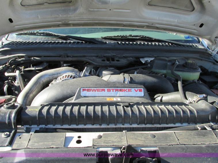 image for item F5480 2006 Ford F350 Super Duty XL SuperCab flatbed pickup truck