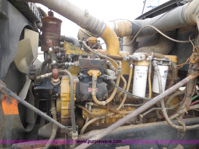 image for item F6744 1986 Freightliner FLC-64T dump truck