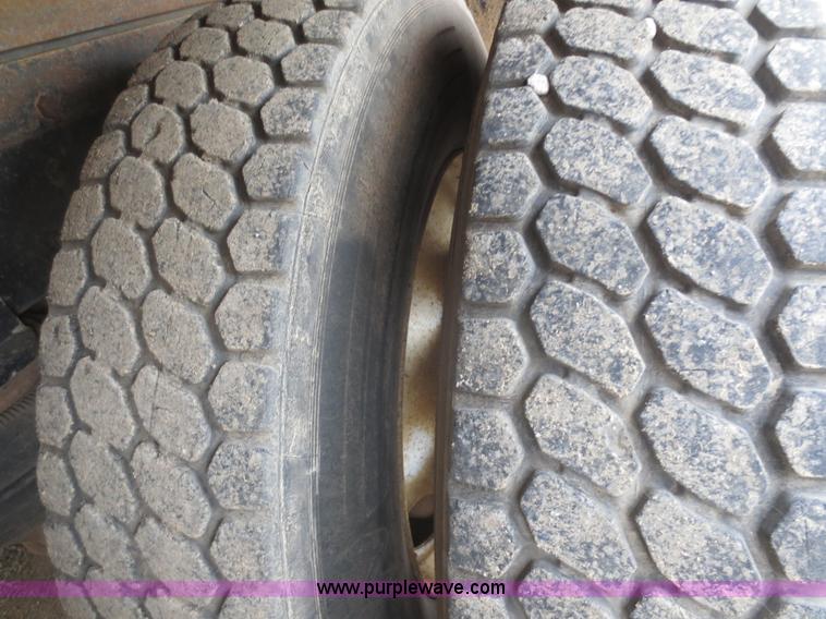 image for item F6744 1986 Freightliner FLC-64T dump truck