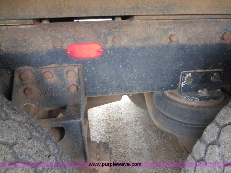 image for item F6744 1986 Freightliner FLC-64T dump truck