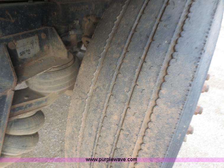 image for item F6744 1986 Freightliner FLC-64T dump truck