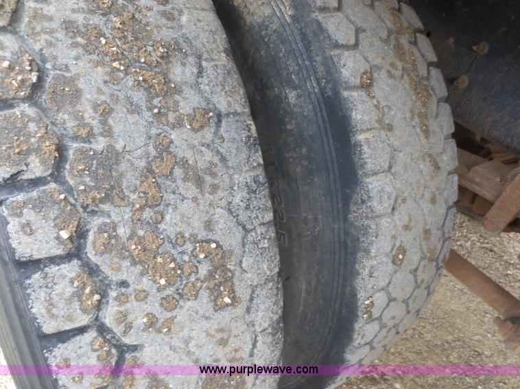 image for item F6745 1986 Freightliner FLC-64T dump truck