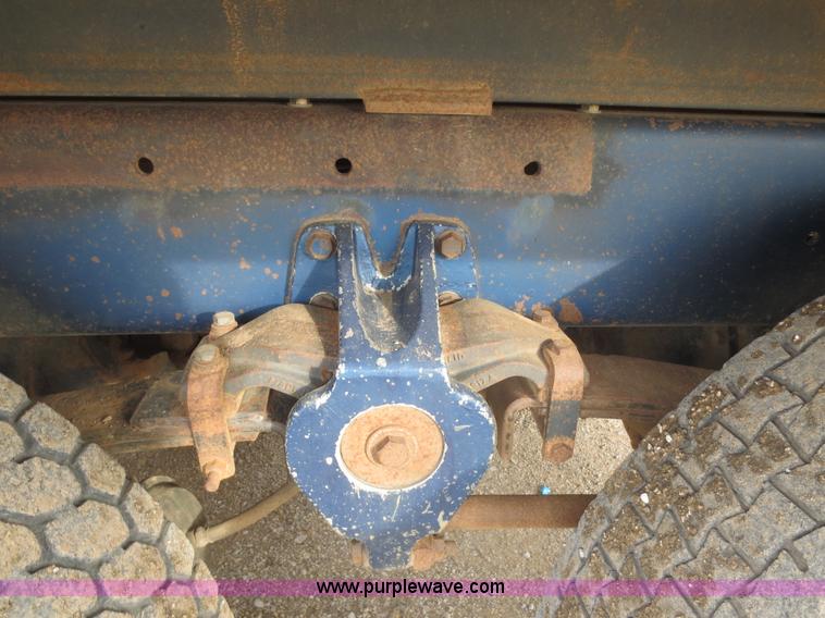 image for item F6745 1986 Freightliner FLC-64T dump truck