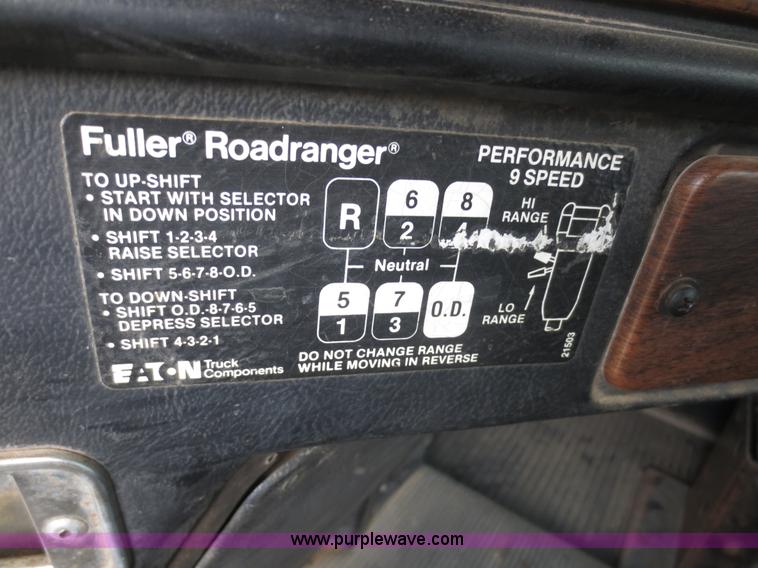 image for item F6745 1986 Freightliner FLC-64T dump truck