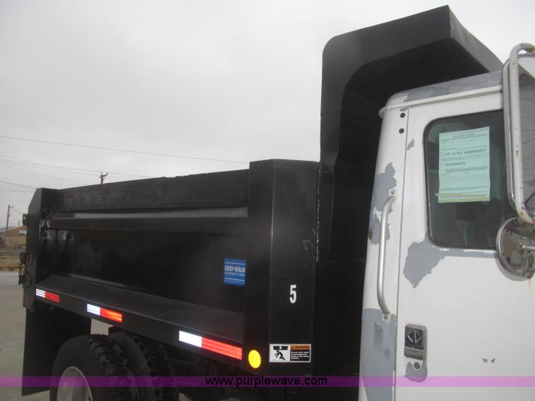 image for item F7218 1998 International 810 low profile dump truck