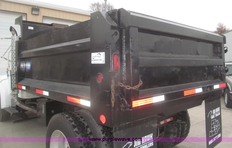 image for item F7218 1998 International 810 low profile dump truck