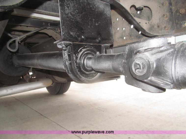 image for item F7218 1998 International 810 low profile dump truck