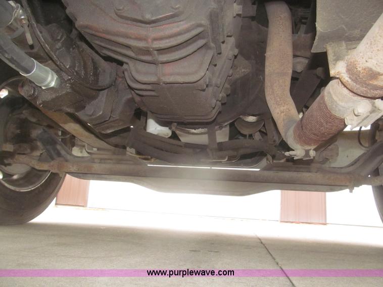 image for item F7218 1998 International 810 low profile dump truck