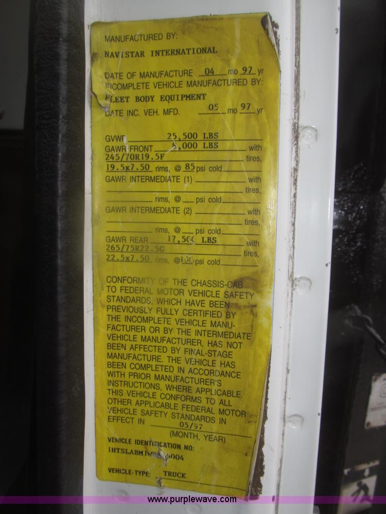 image for item F7218 1998 International 810 low profile dump truck