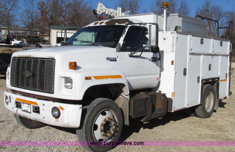 image for item G2203 1996 Chevrolet Kodiak service truck with Maintainer 3220 service crane
