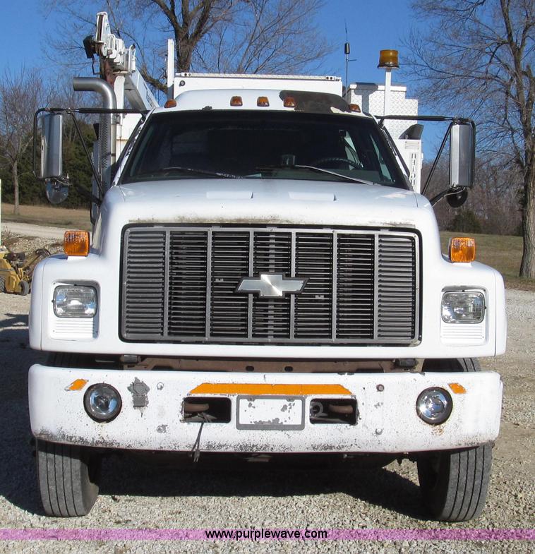 image for item G2203 1996 Chevrolet Kodiak service truck with Maintainer 3220 service crane