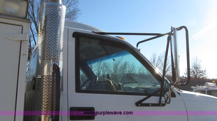 image for item G2203 1996 Chevrolet Kodiak service truck with Maintainer 3220 service crane