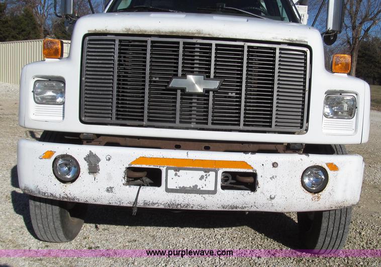 image for item G2203 1996 Chevrolet Kodiak service truck with Maintainer 3220 service crane