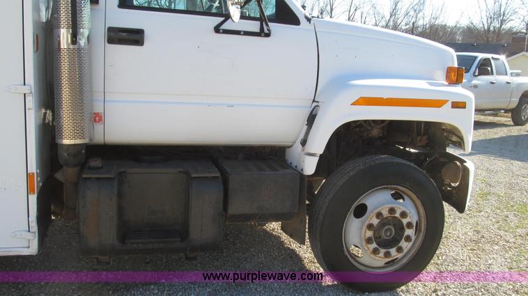 image for item G2203 1996 Chevrolet Kodiak service truck with Maintainer 3220 service crane