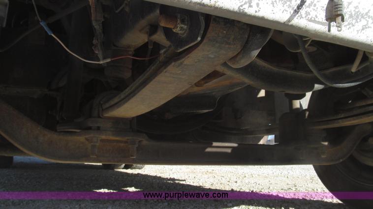 image for item G2203 1996 Chevrolet Kodiak service truck with Maintainer 3220 service crane