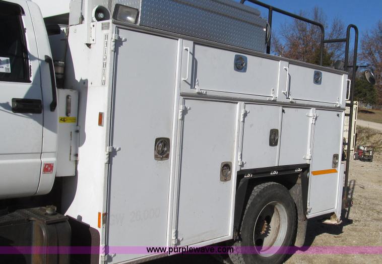 image for item G2203 1996 Chevrolet Kodiak service truck with Maintainer 3220 service crane